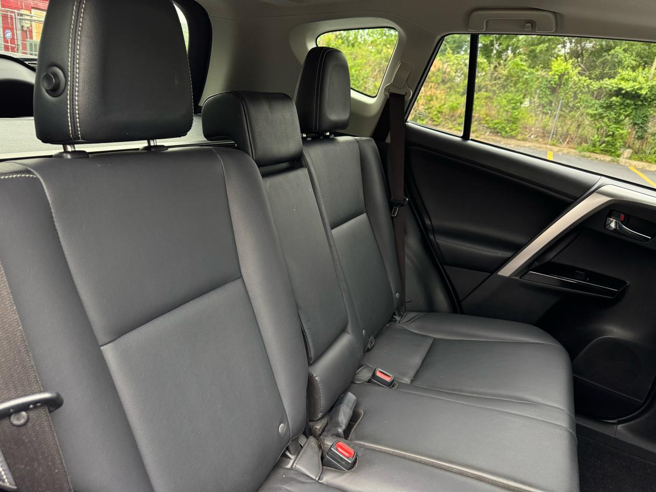 Toyota RAV4 Limited FWD 2018