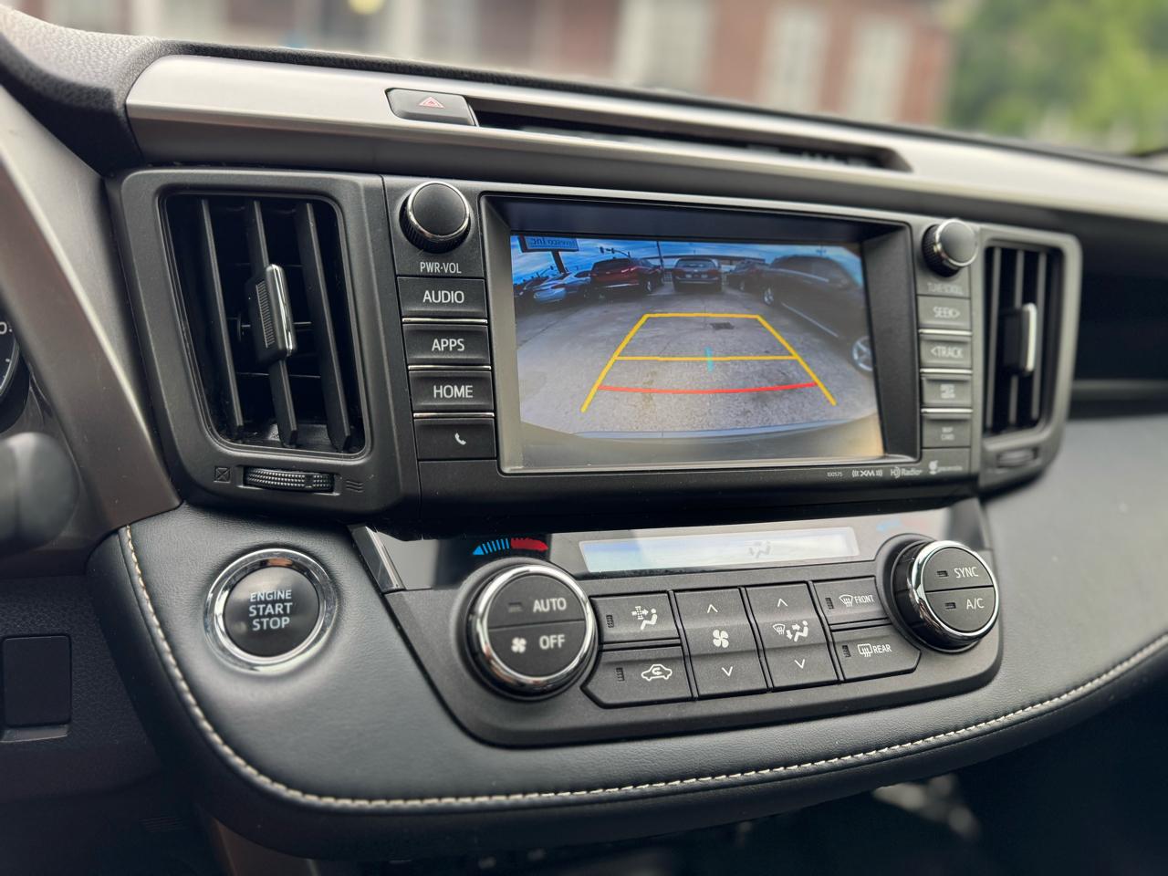 Toyota RAV4 Limited FWD 2018