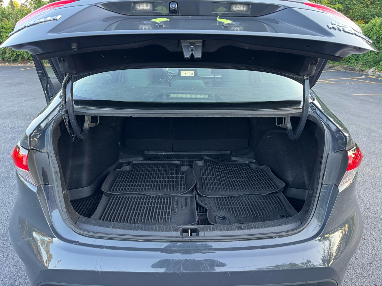 Toyota Corolla Hybrid LE 2023