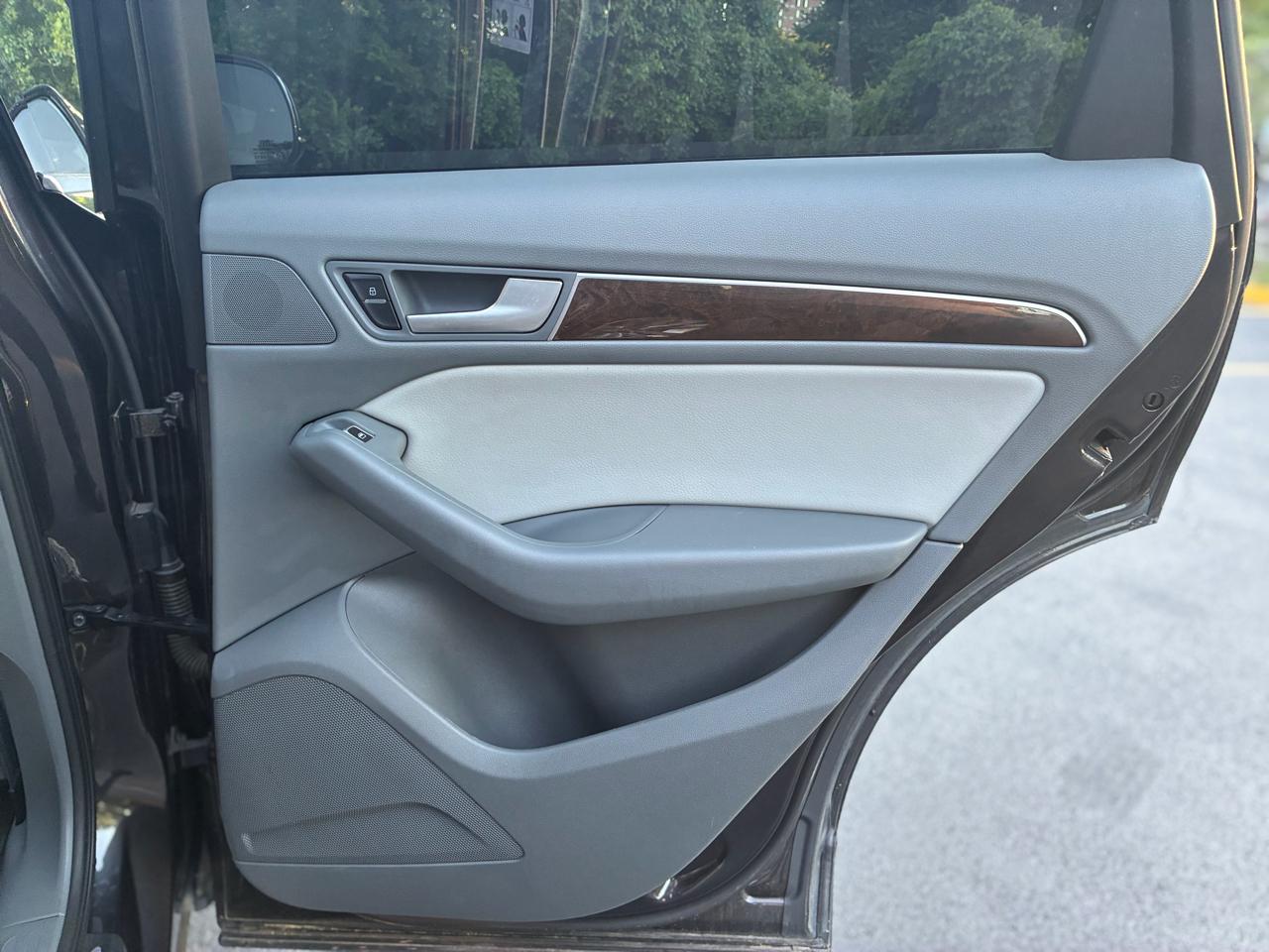 Audi Q5 2.0T Premium Plus quattro 2015