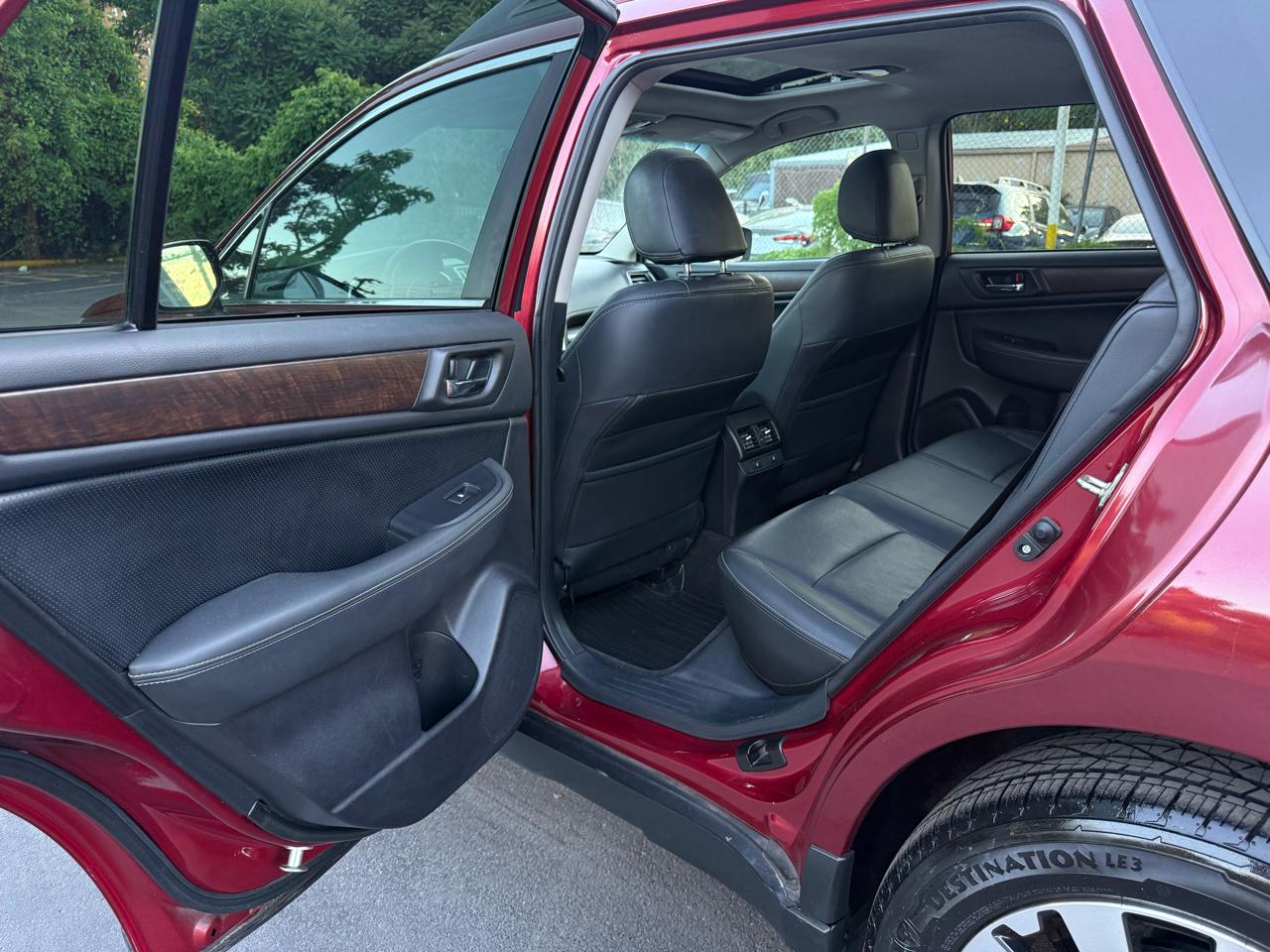 Subaru Outback 2.5i Limited 2015
