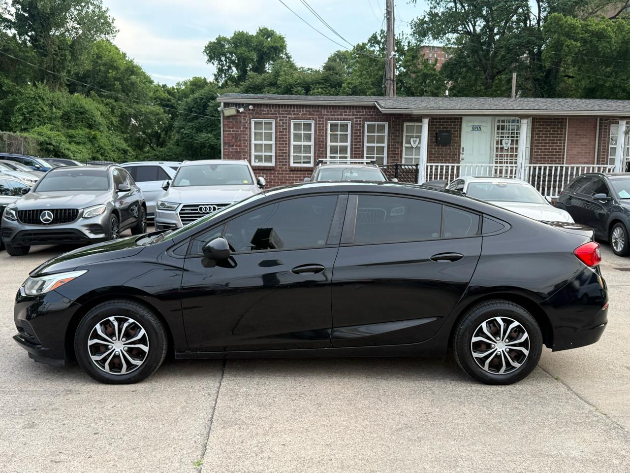 Chevrolet Cruze LS Auto 2018