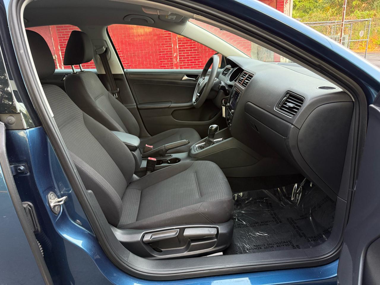 Volkswagen Jetta 1.4T S w/Technology 6A 2016