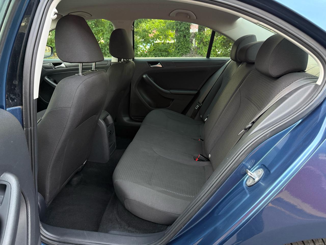 Volkswagen Jetta 1.4T S w/Technology 6A 2016
