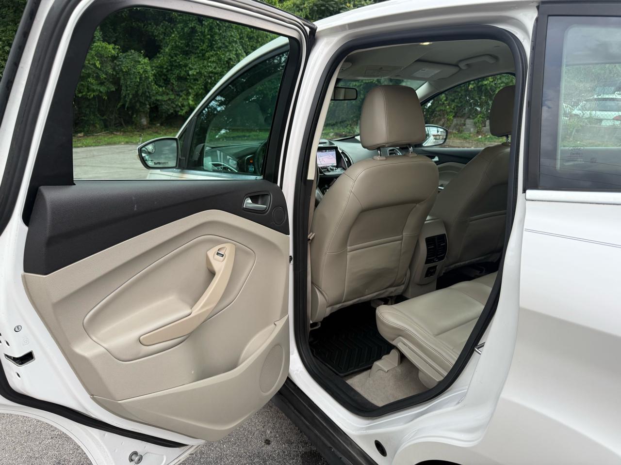 Ford C-Max Hybrid SEL 2013