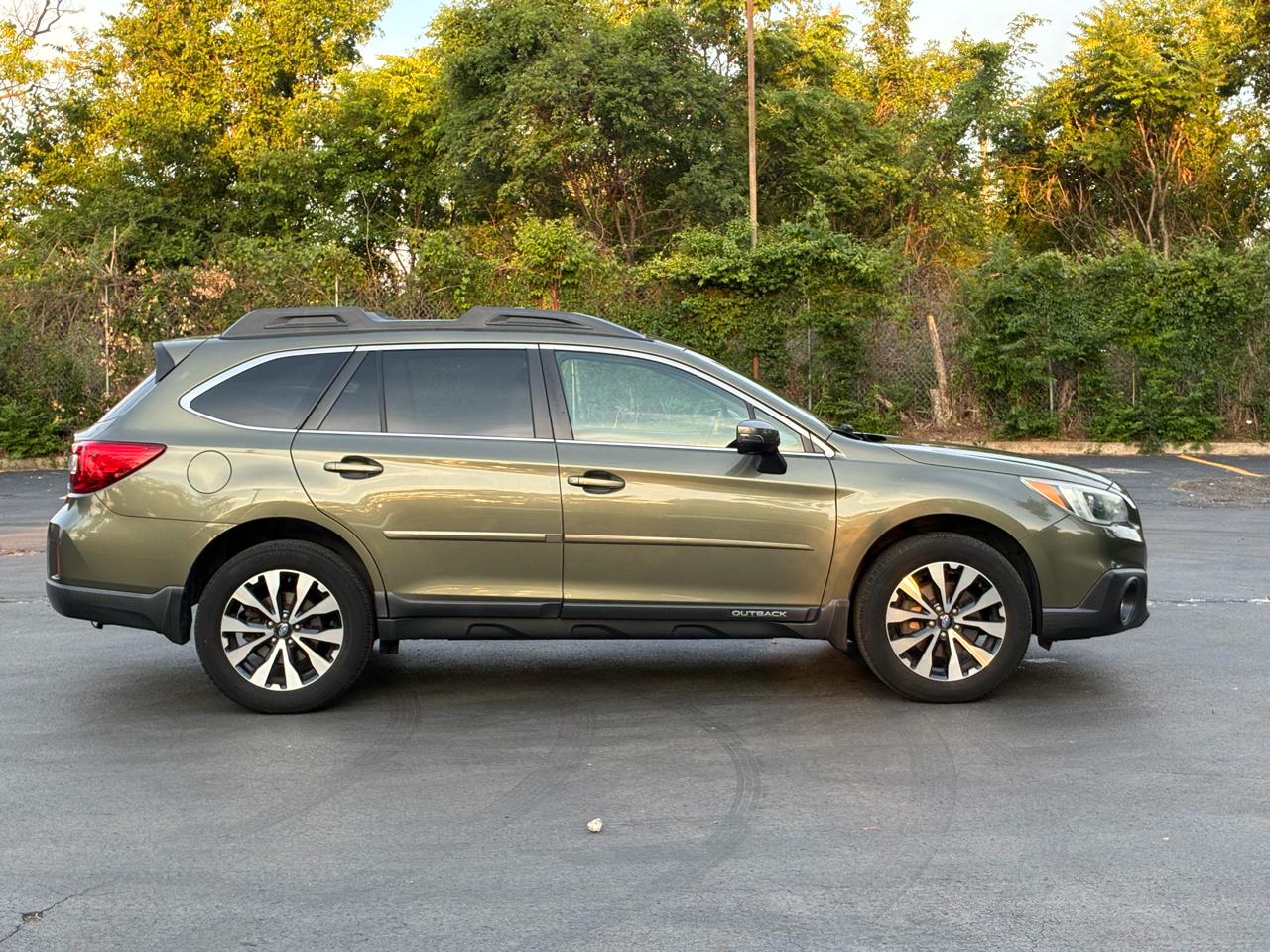 Subaru Outback 2.5i Limited 2015