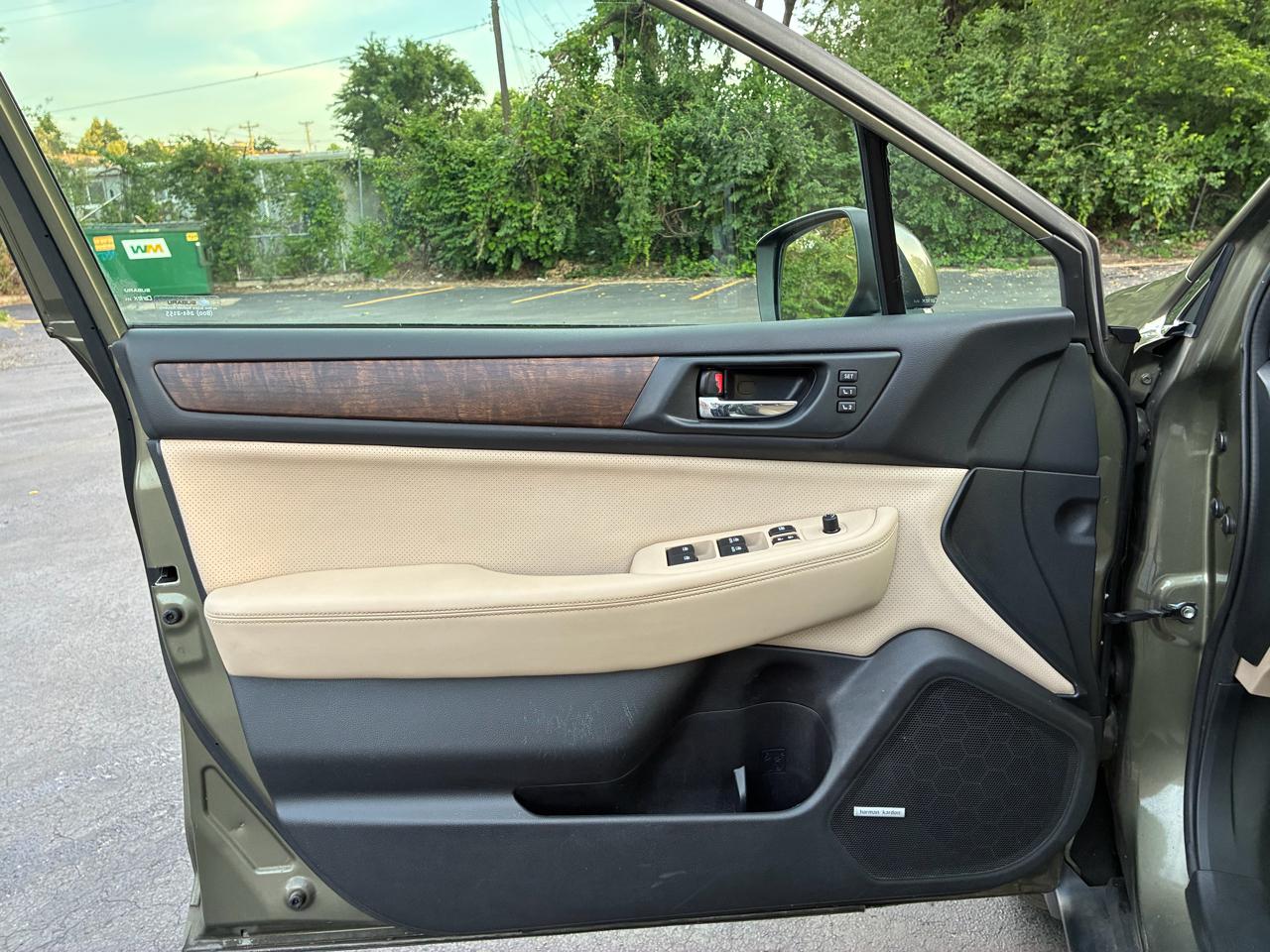 Subaru Outback 2.5i Limited 2015