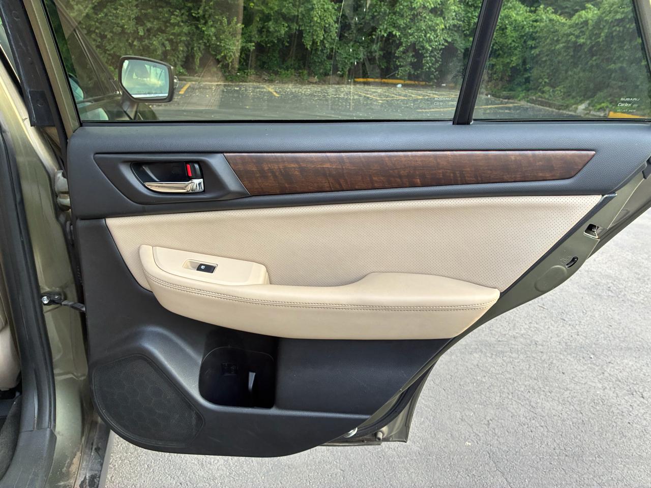 Subaru Outback 2.5i Limited 2015