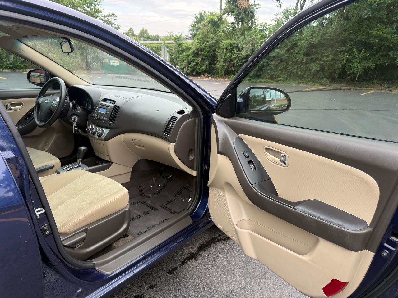 Hyundai Elantra SE 2010