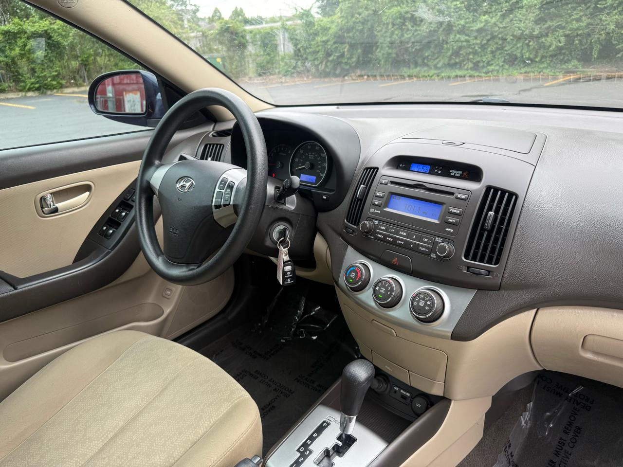 Hyundai Elantra SE 2010