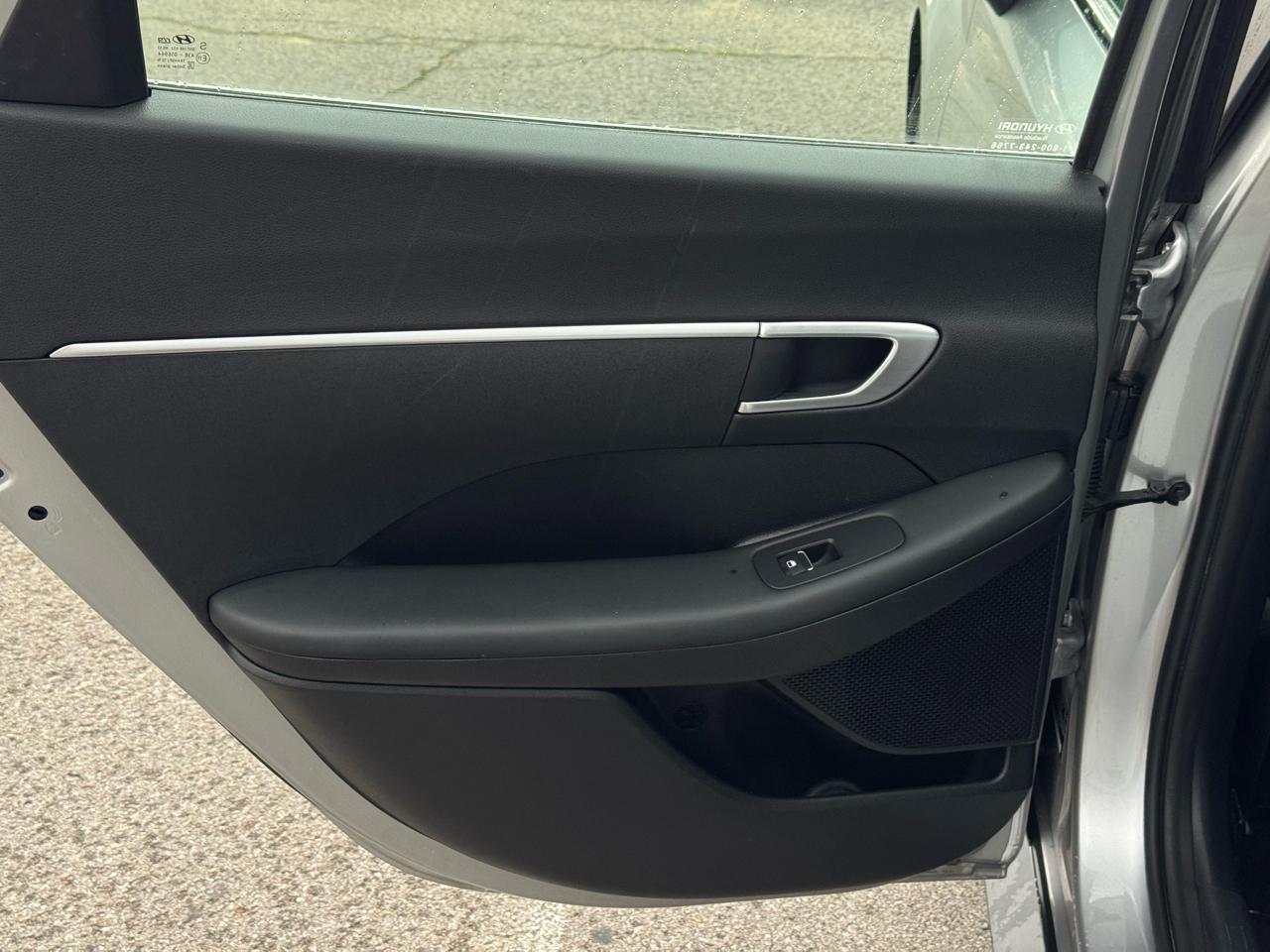 Hyundai Sonata SE 2021