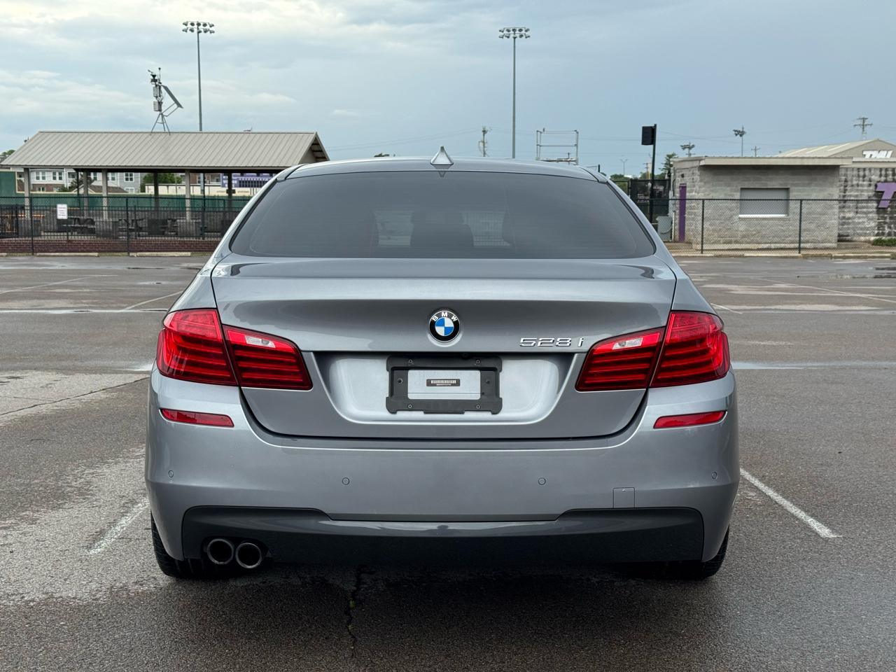 BMW 5-Series 528i 2014