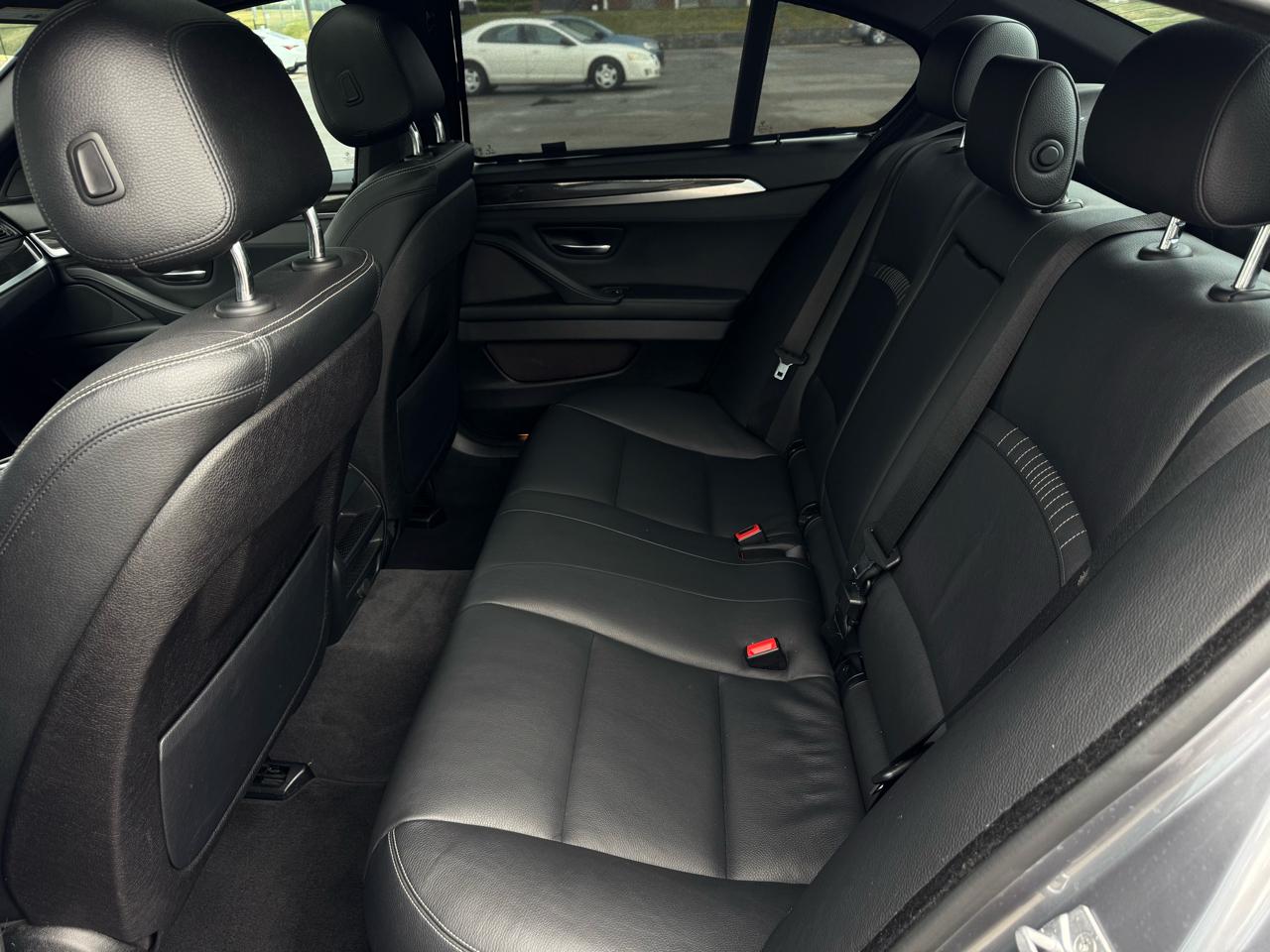BMW 5-Series 528i 2014