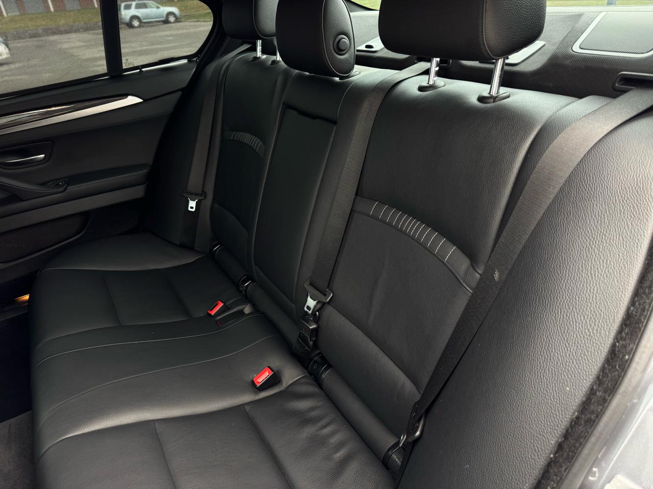 BMW 5-Series 528i 2014