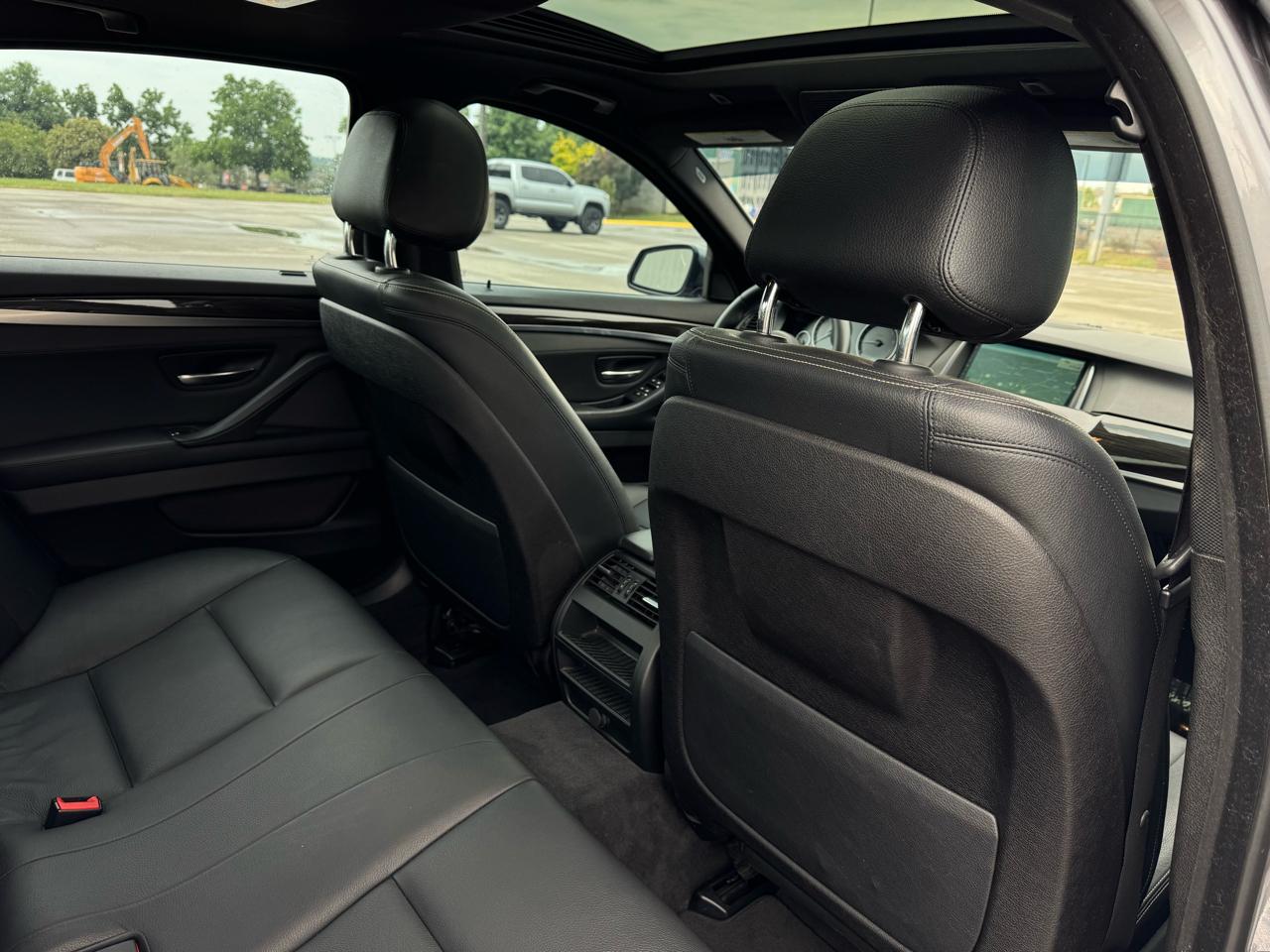 BMW 5-Series 528i 2014