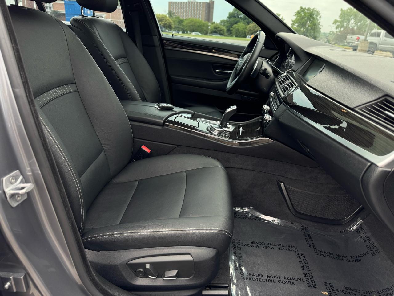 BMW 5-Series 528i 2014