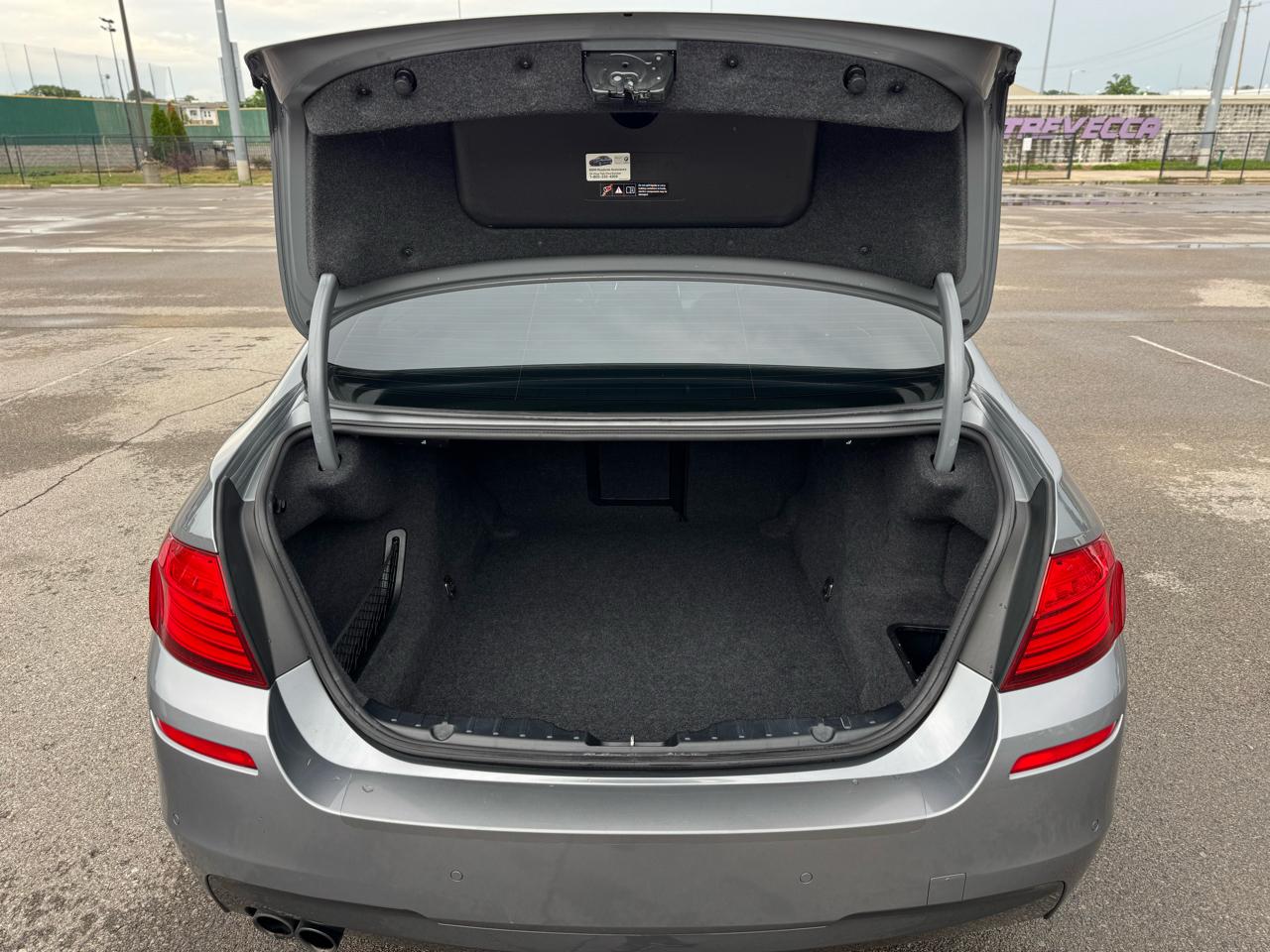 BMW 5-Series 528i 2014