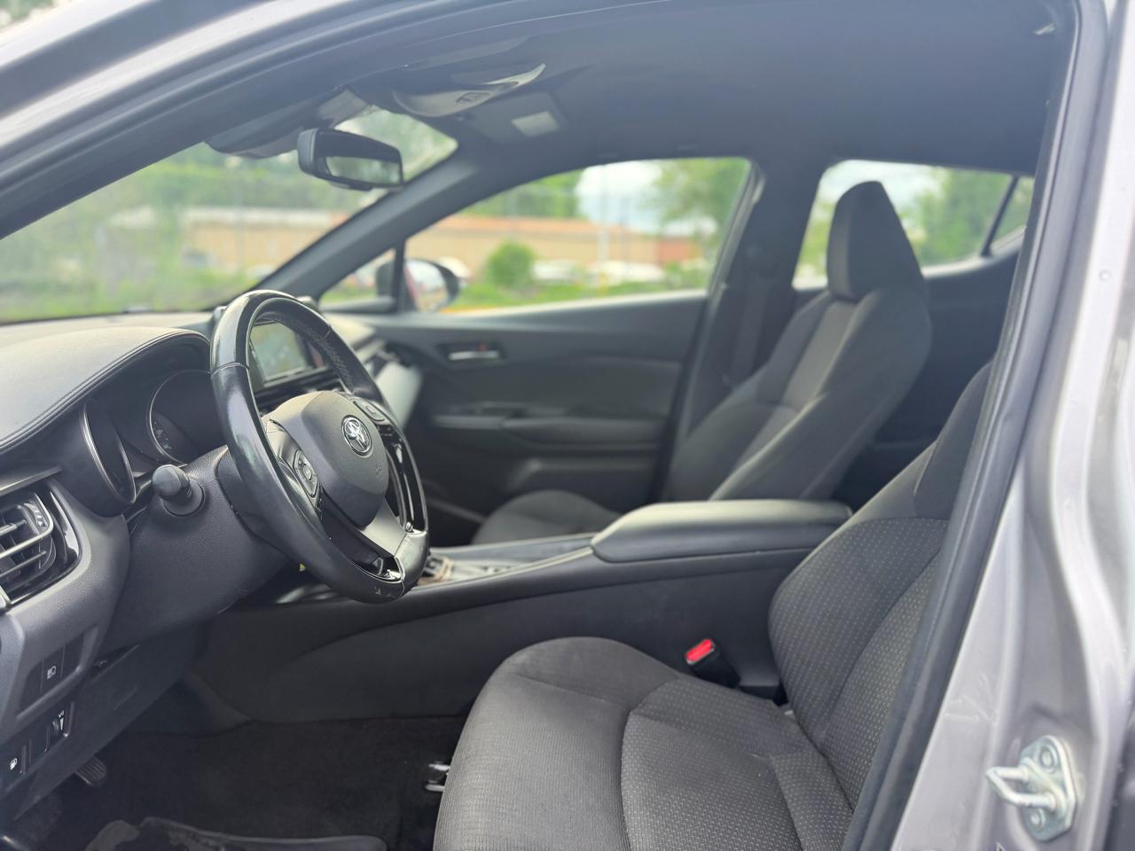 Toyota C-HR XLE 2018