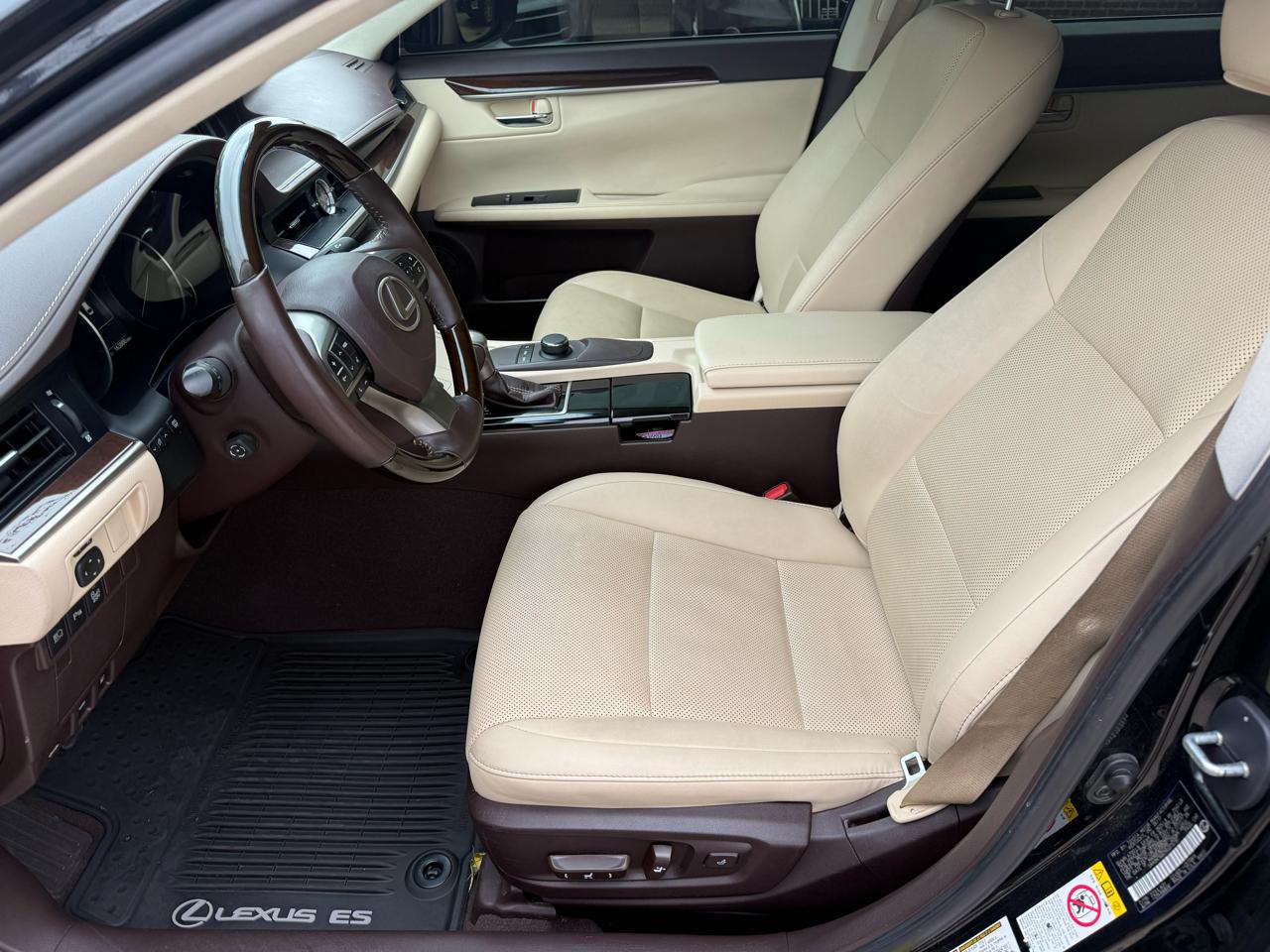Lexus ES 350 Sedan 2017
