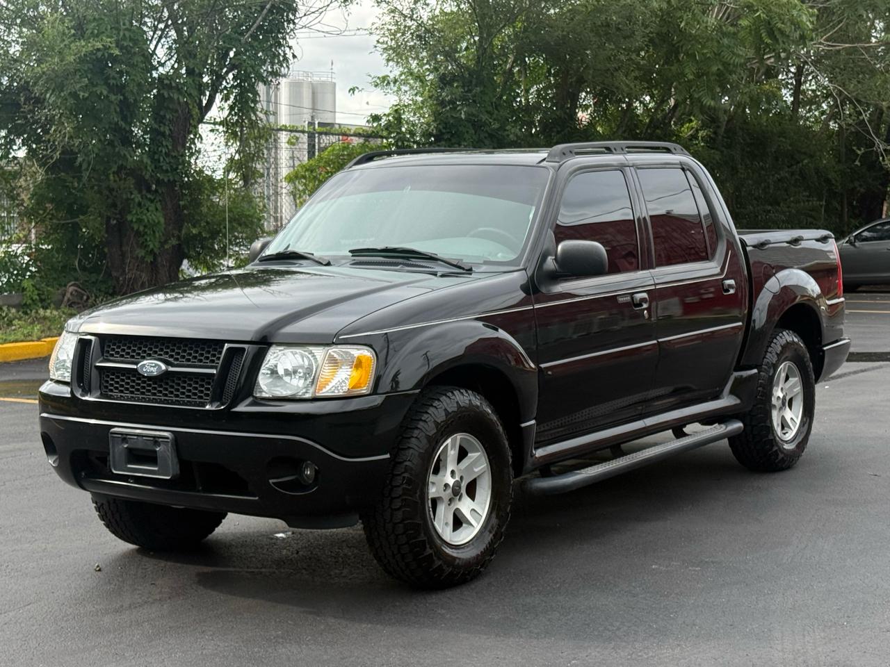 Ford Explorer Sport Trac XLT 2WD 2005