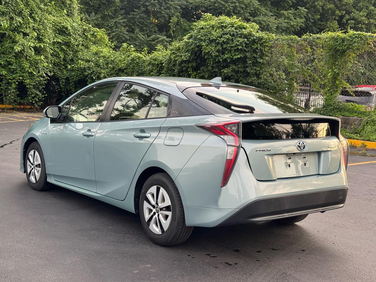 Toyota Prius Two Eco 2017