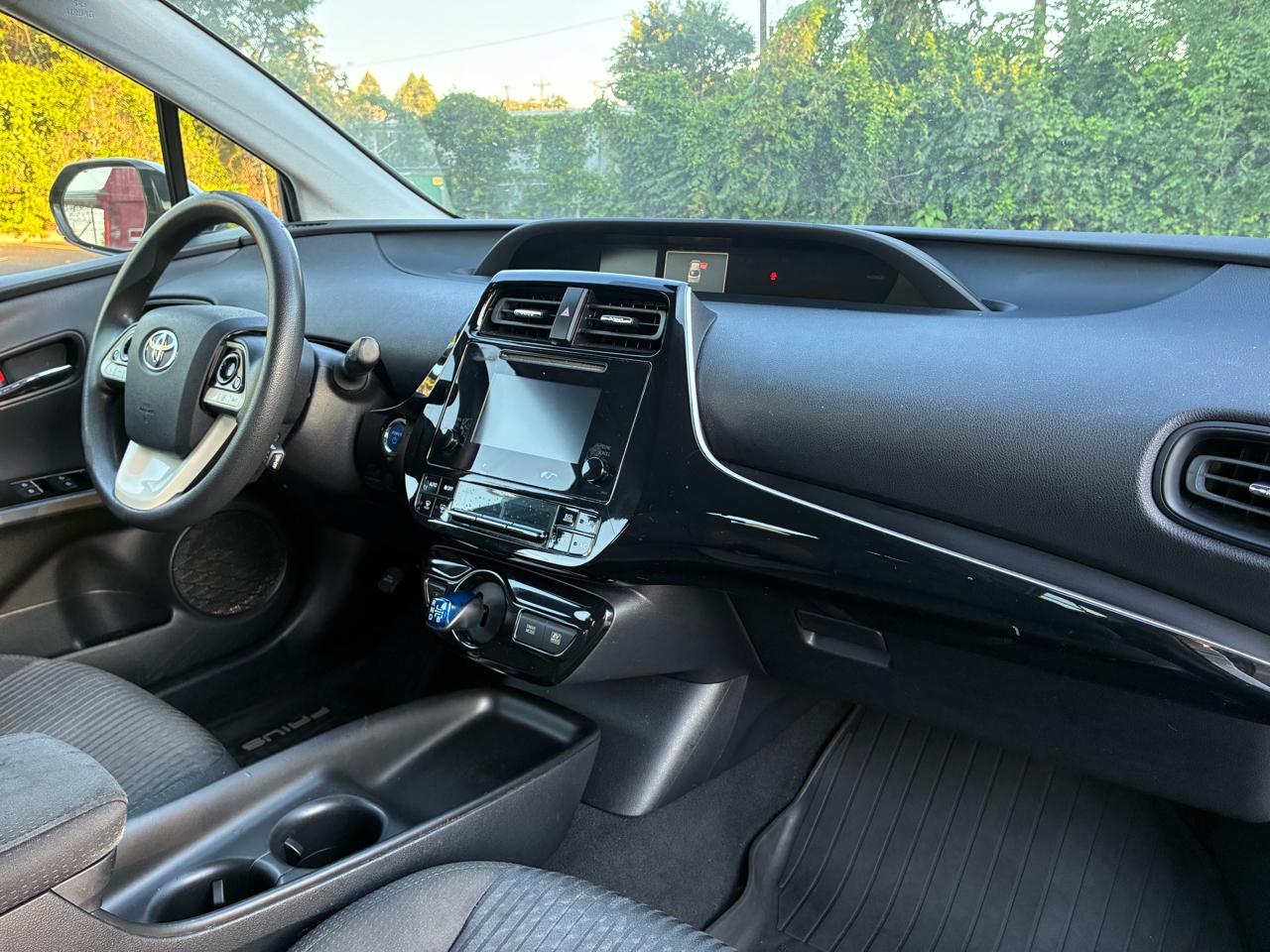 Toyota Prius Two 2018