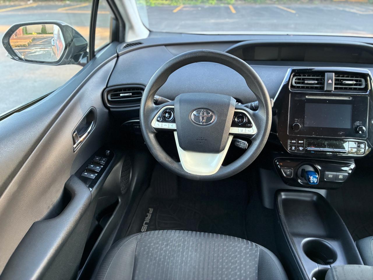Toyota Prius Two 2018