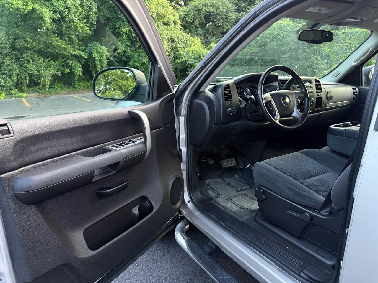 Chevrolet Silverado 1500 1LT Crew Cab 4WD 2008