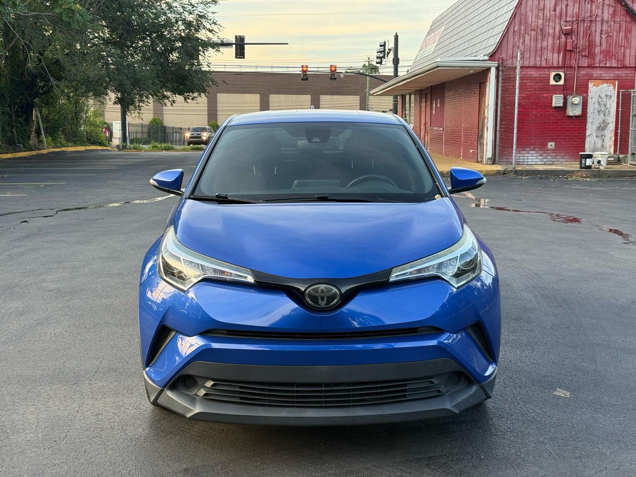 Toyota C-HR XLE 2018