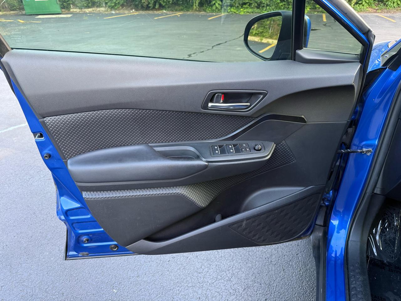 Toyota C-HR XLE 2018