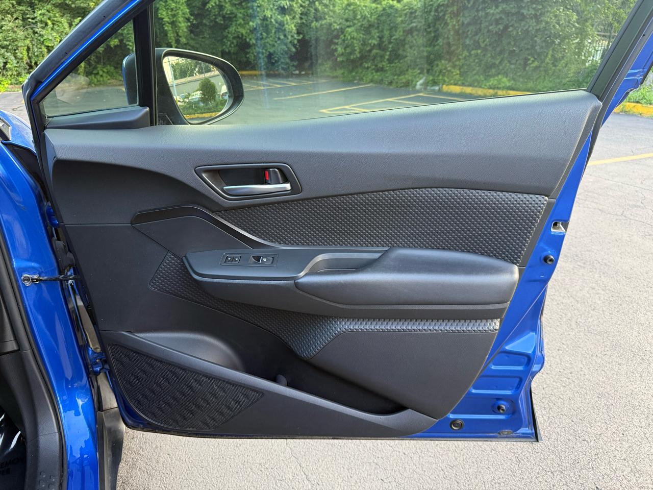 Toyota C-HR XLE 2018