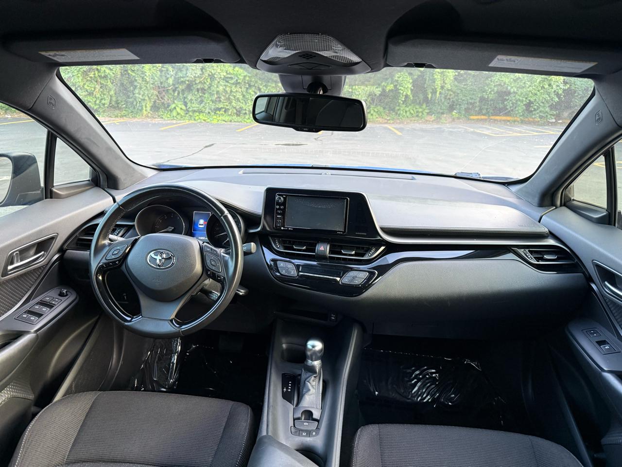 Toyota C-HR XLE 2018