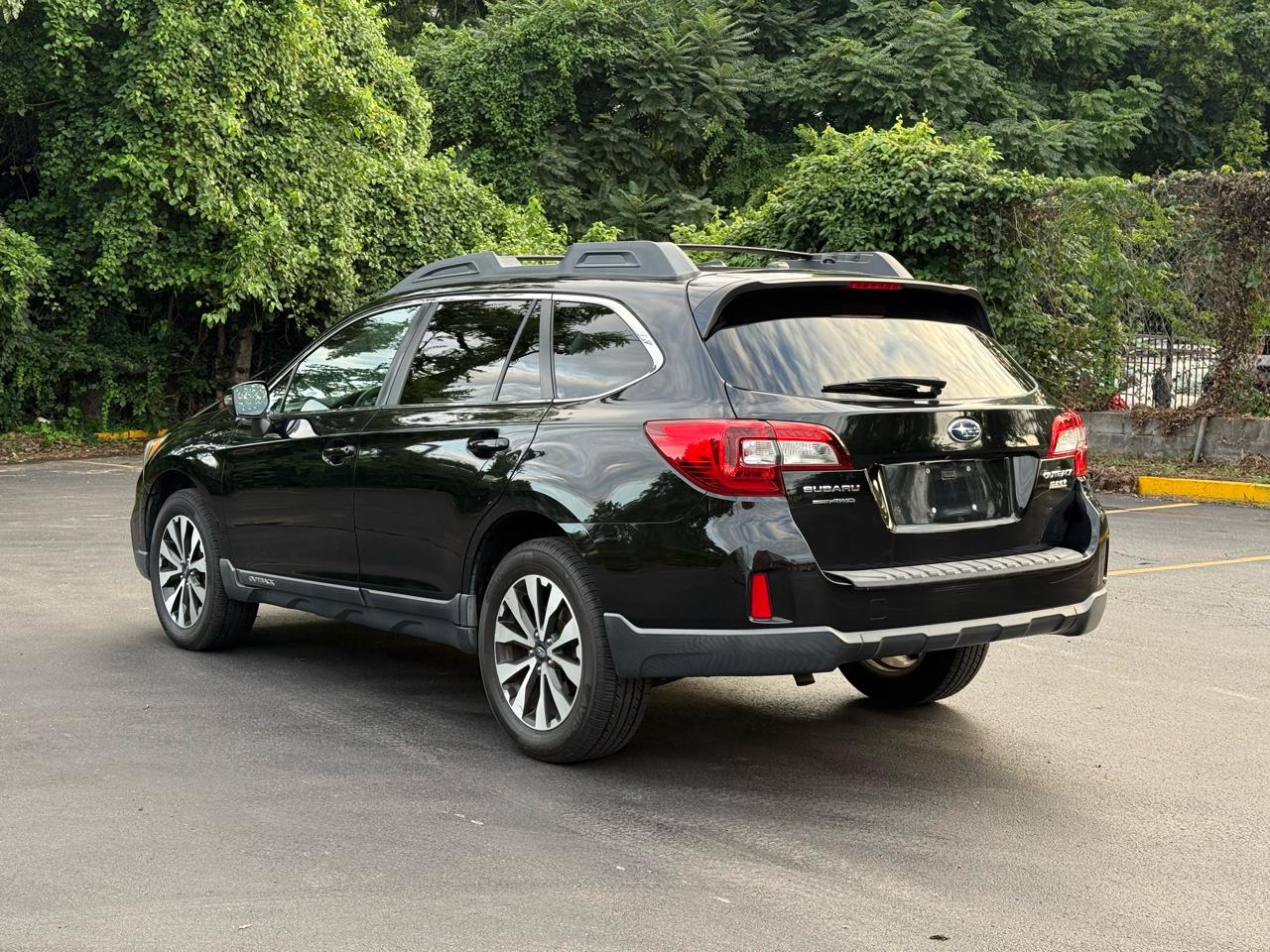 Subaru Outback 2.5i Limited 2015