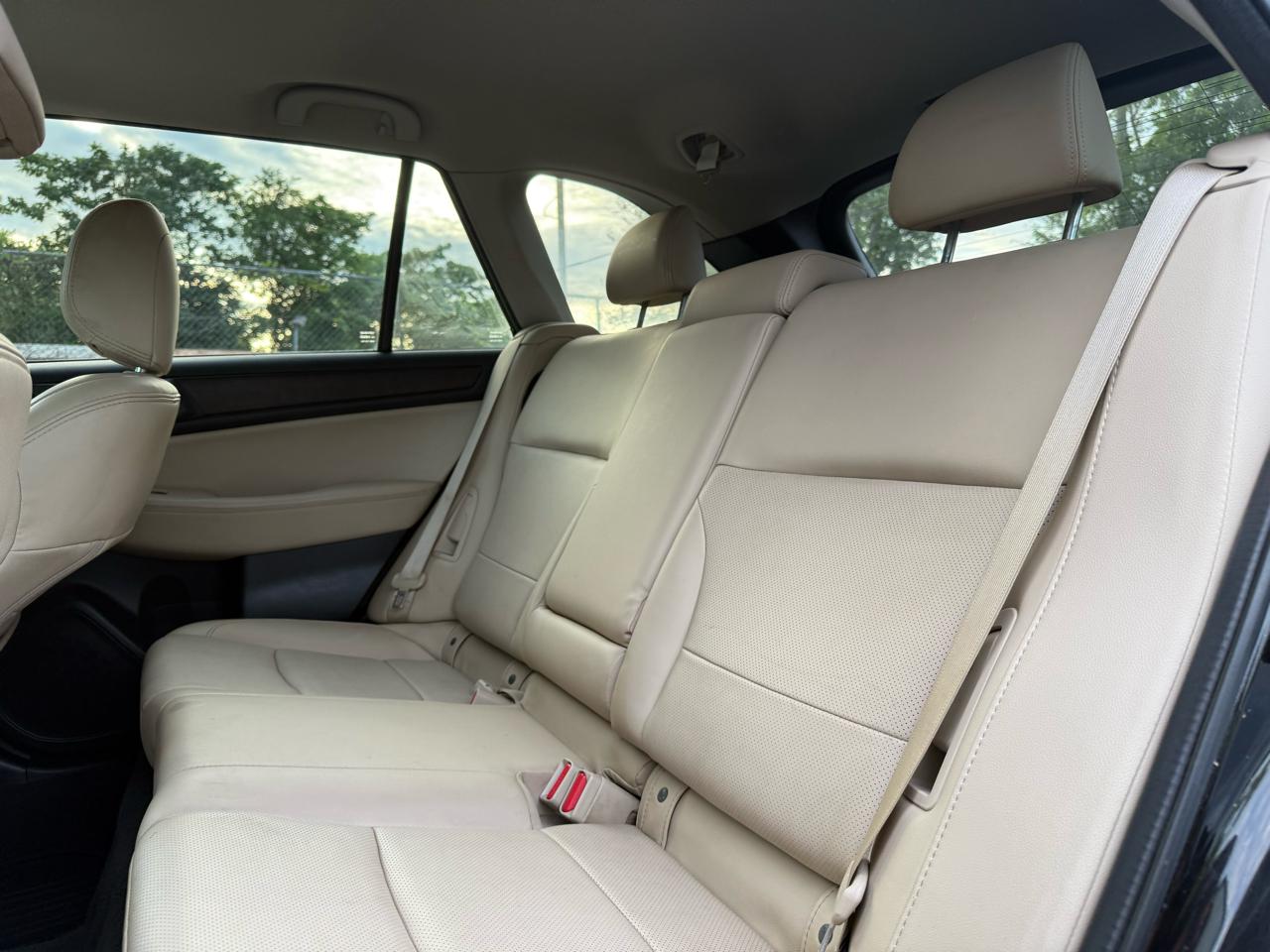 Subaru Outback 2.5i Limited 2015