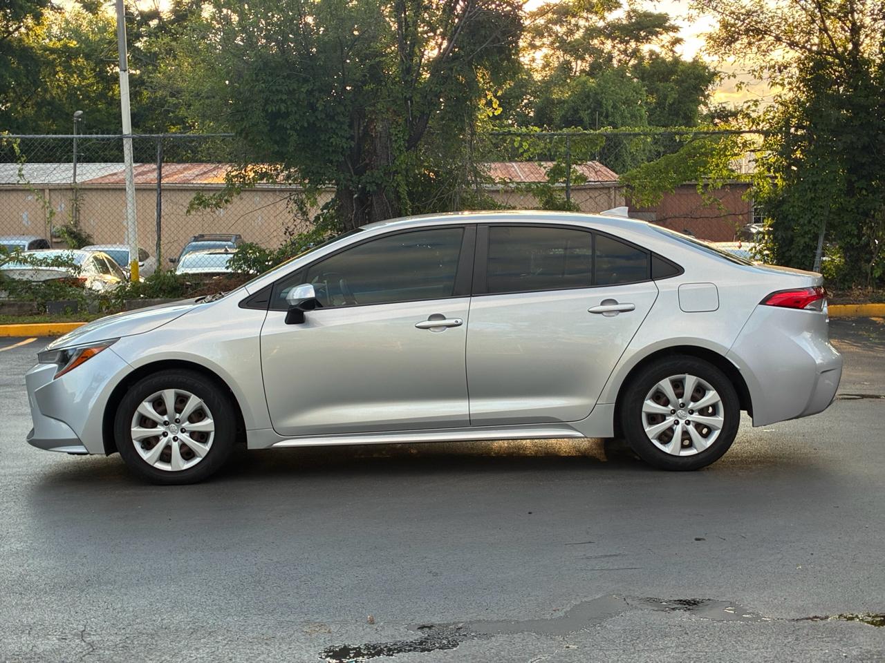 Toyota Corolla LE 2021