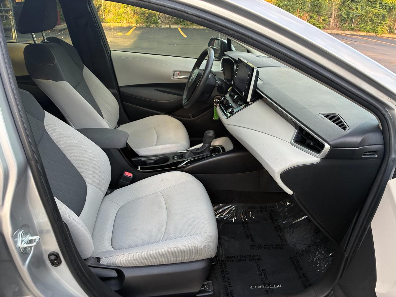 Toyota Corolla LE 2021