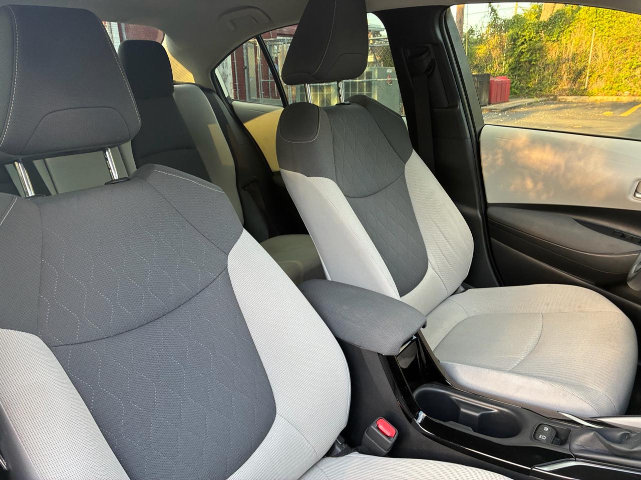 Toyota Corolla LE 2021