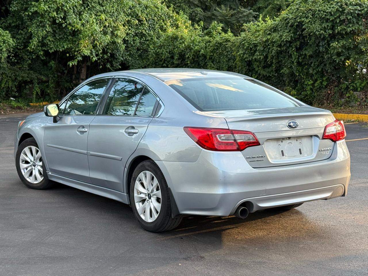 Subaru Legacy 2.5i Premium 2015