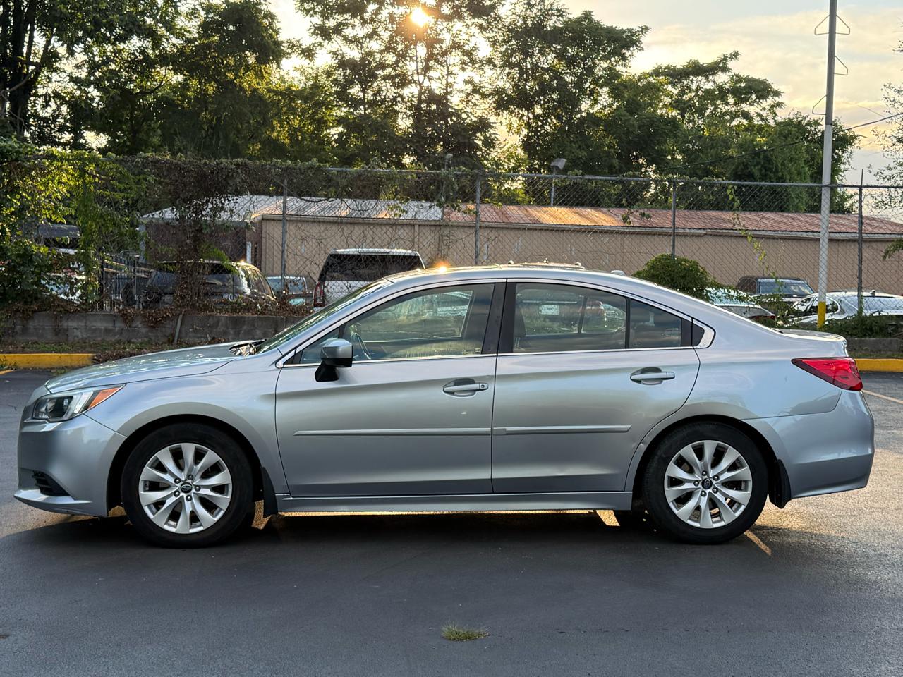 Subaru Legacy 2.5i Premium 2015