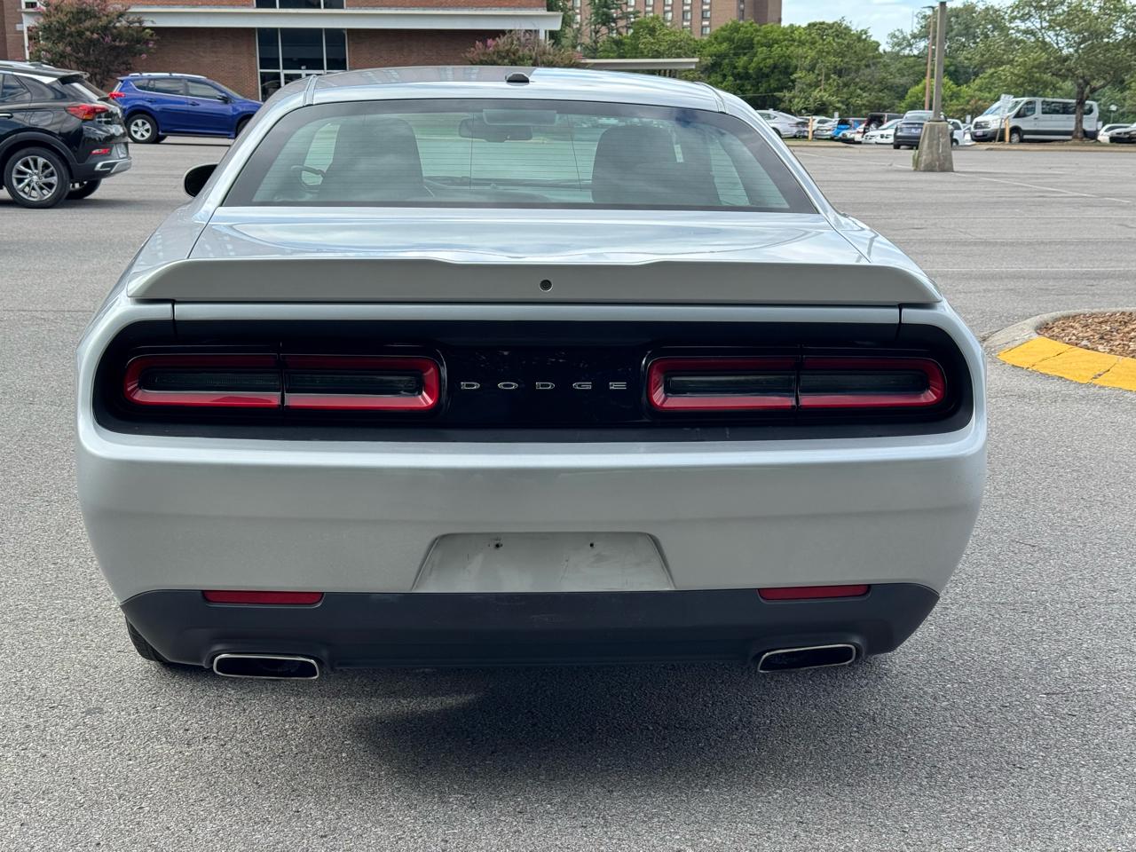 Dodge Challenger SXT 2021