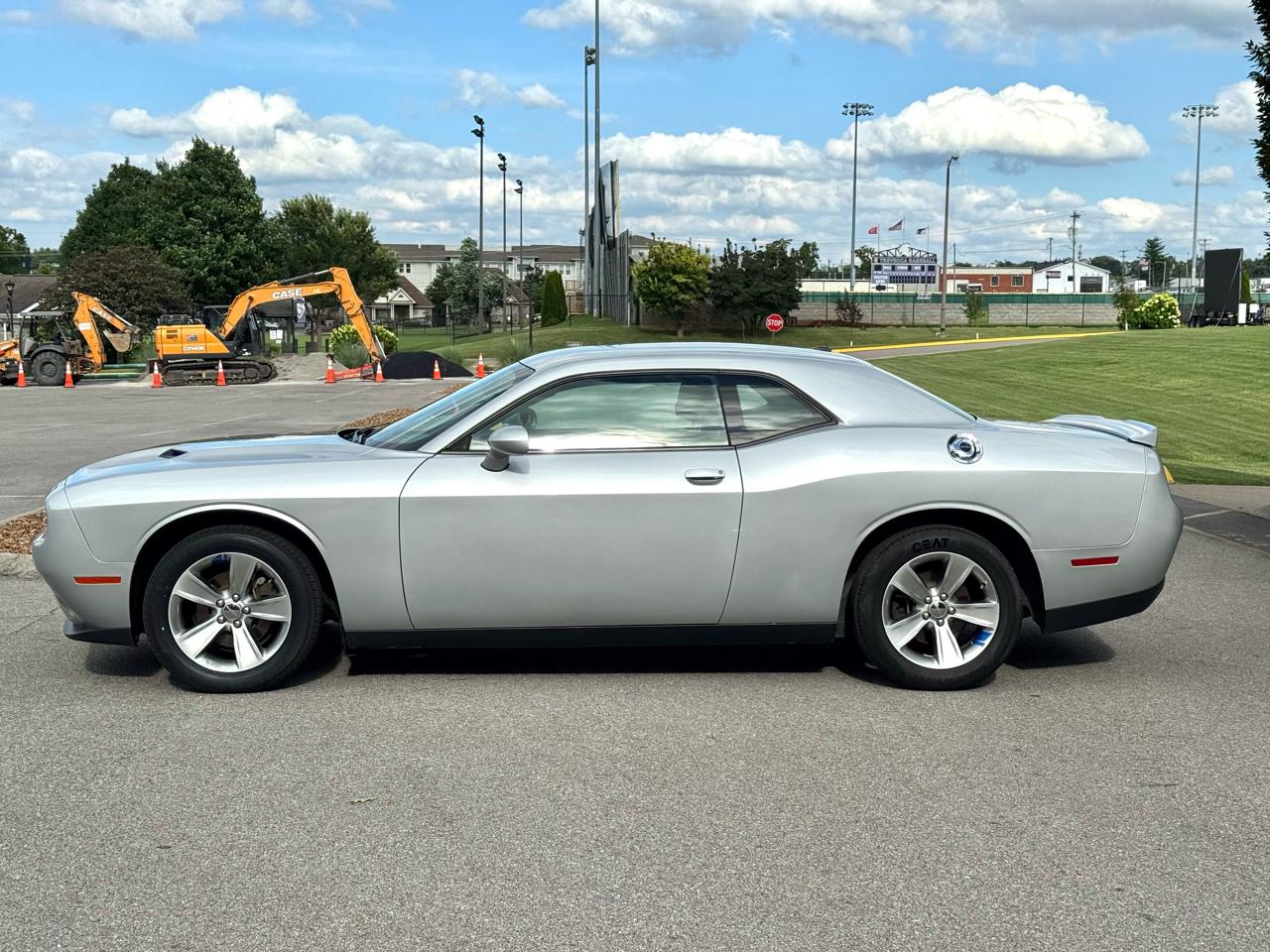 Dodge Challenger SXT 2021