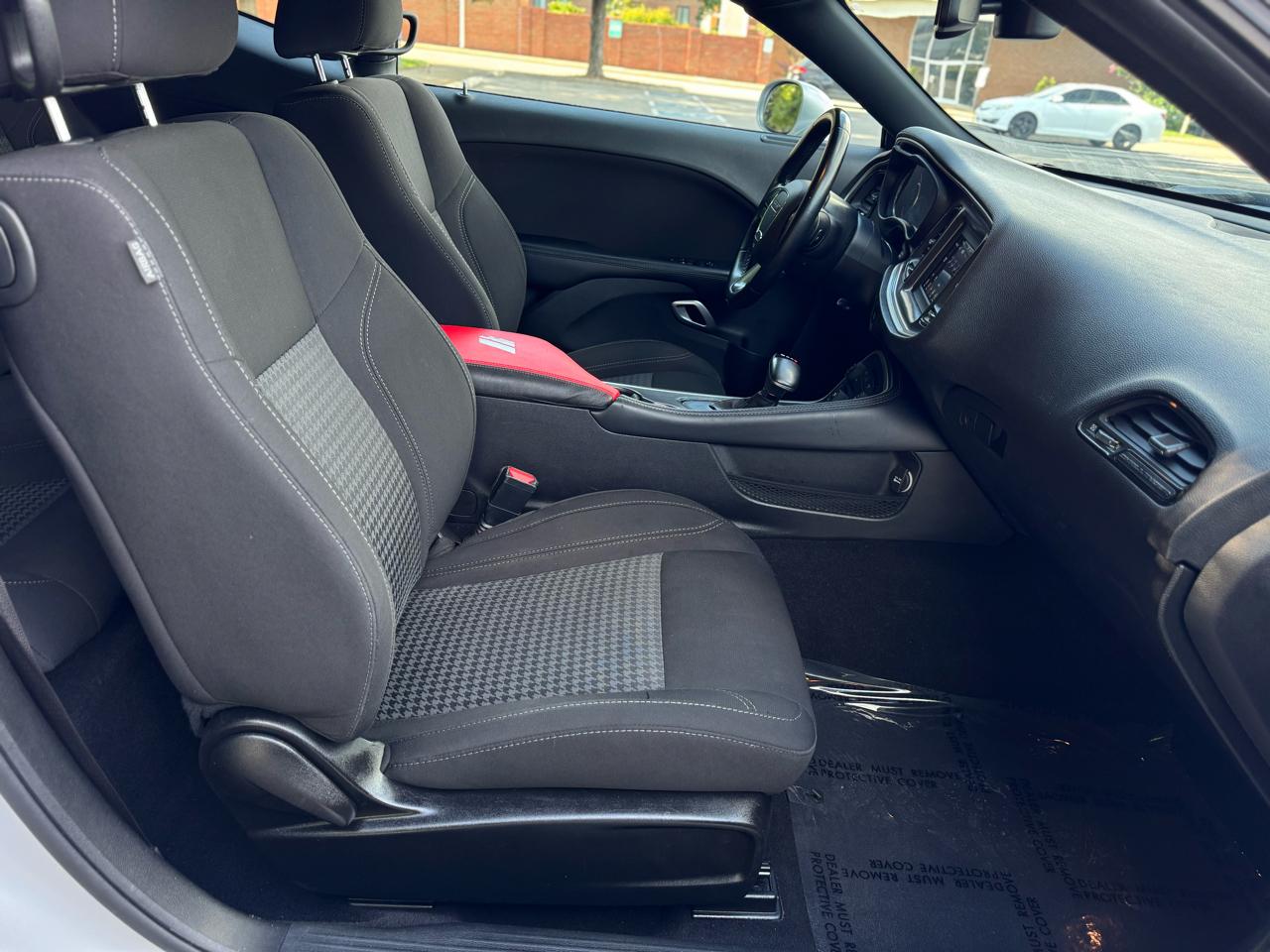 Dodge Challenger SXT 2021