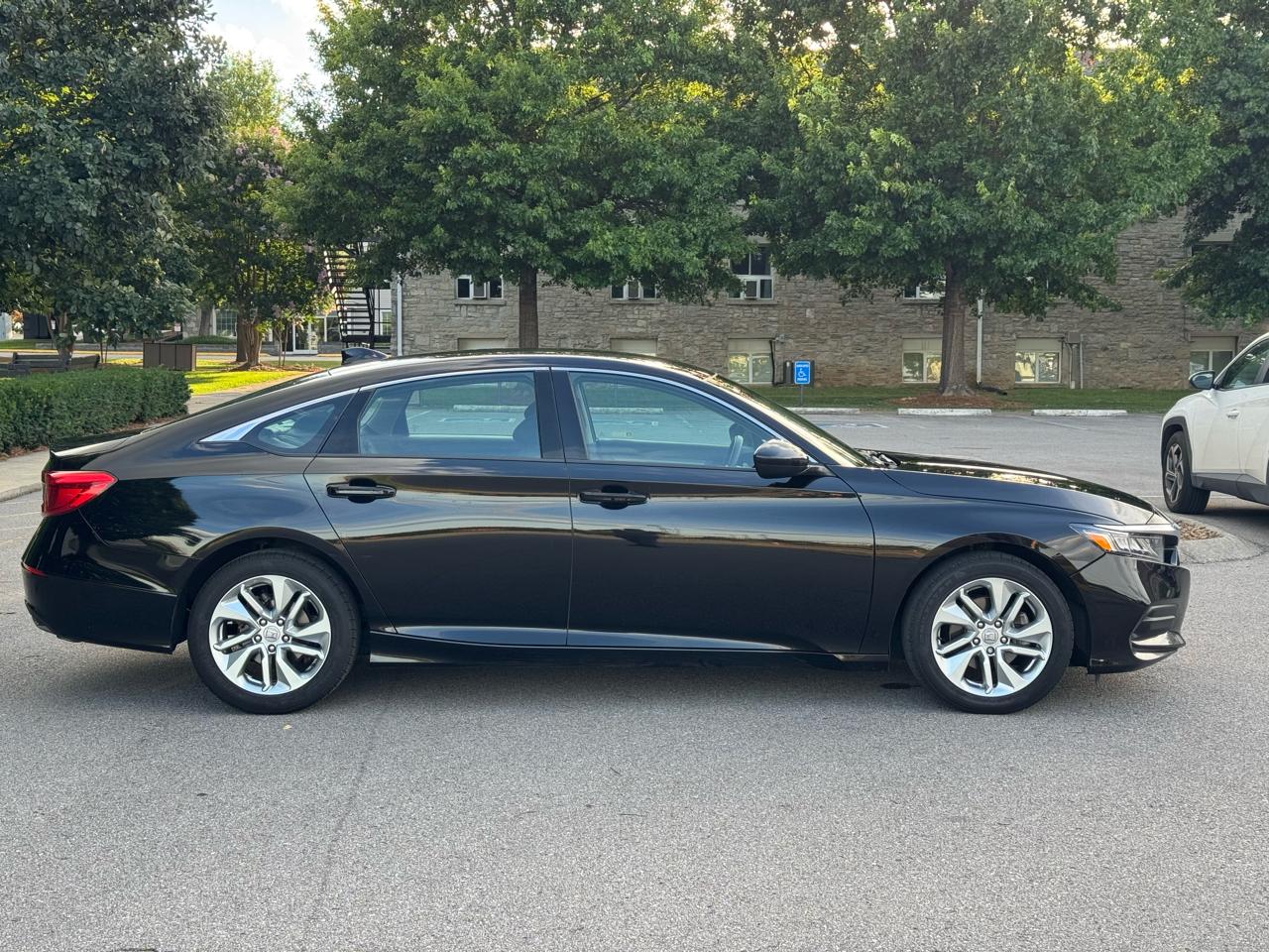 Honda Accord LX CVT 2020