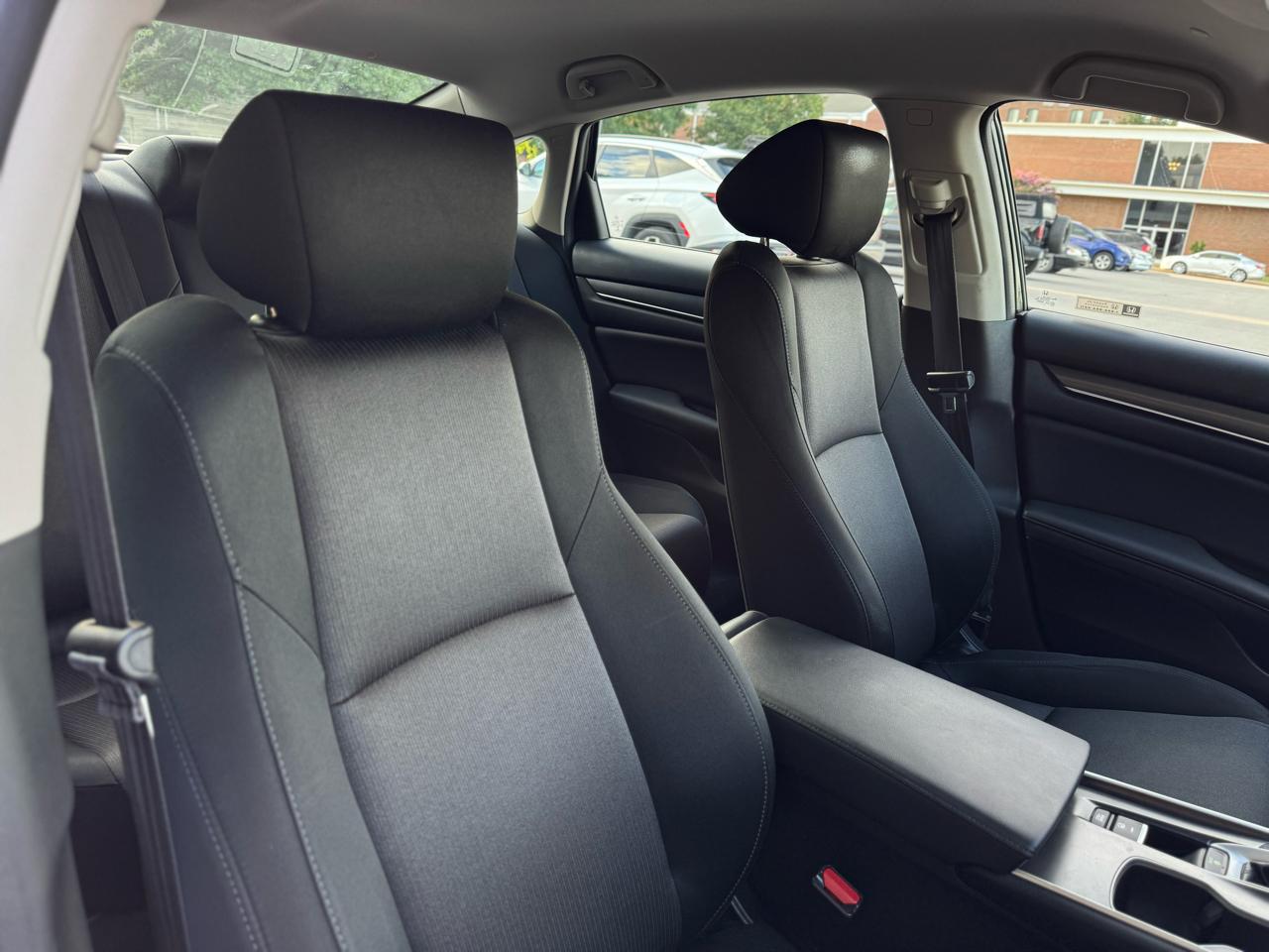 Honda Accord LX CVT 2020