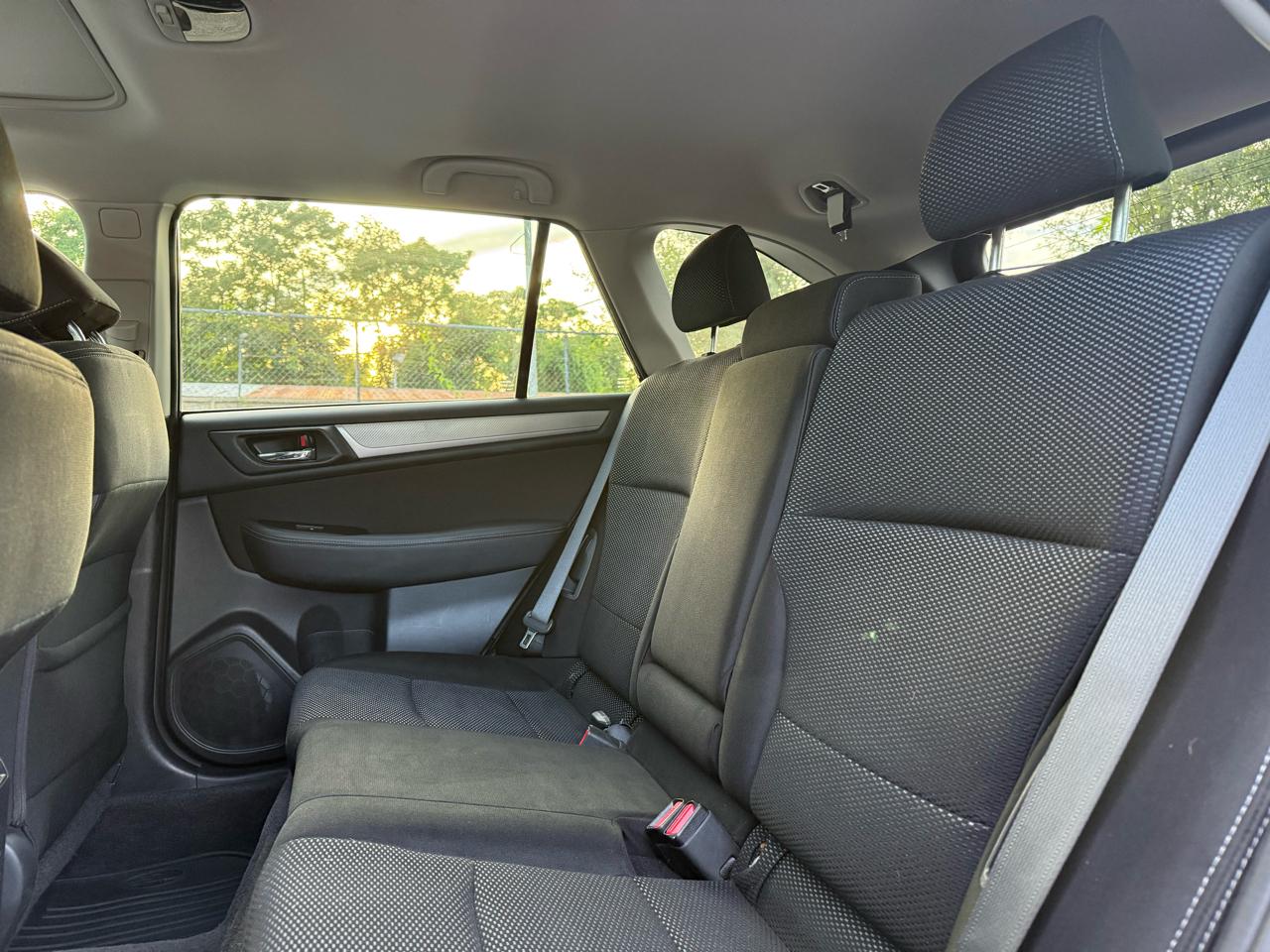 Subaru Outback 2.5i Premium 2015