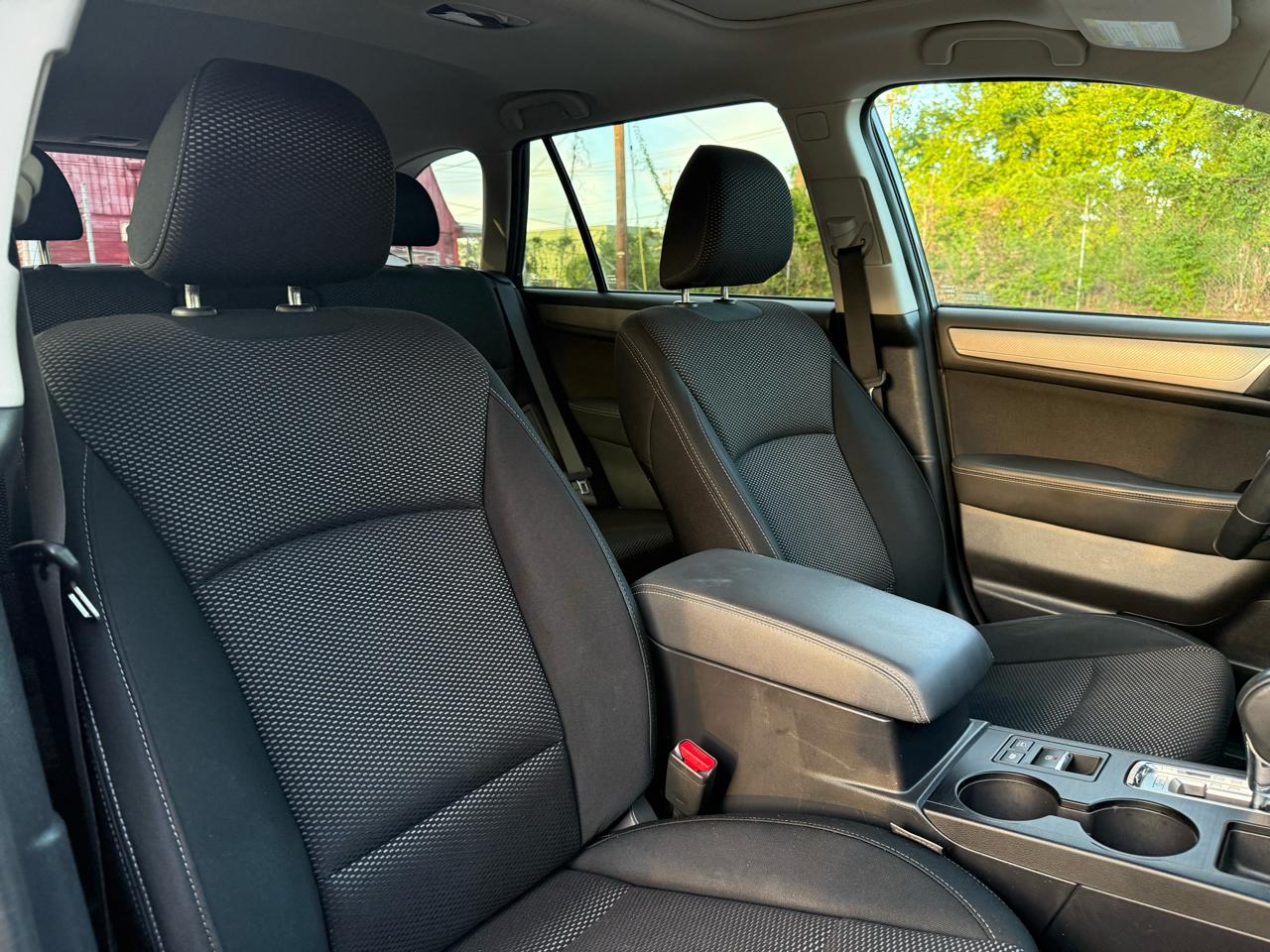 Subaru Outback 2.5i Premium 2015