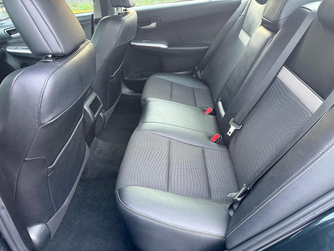 Toyota Camry SE 2013