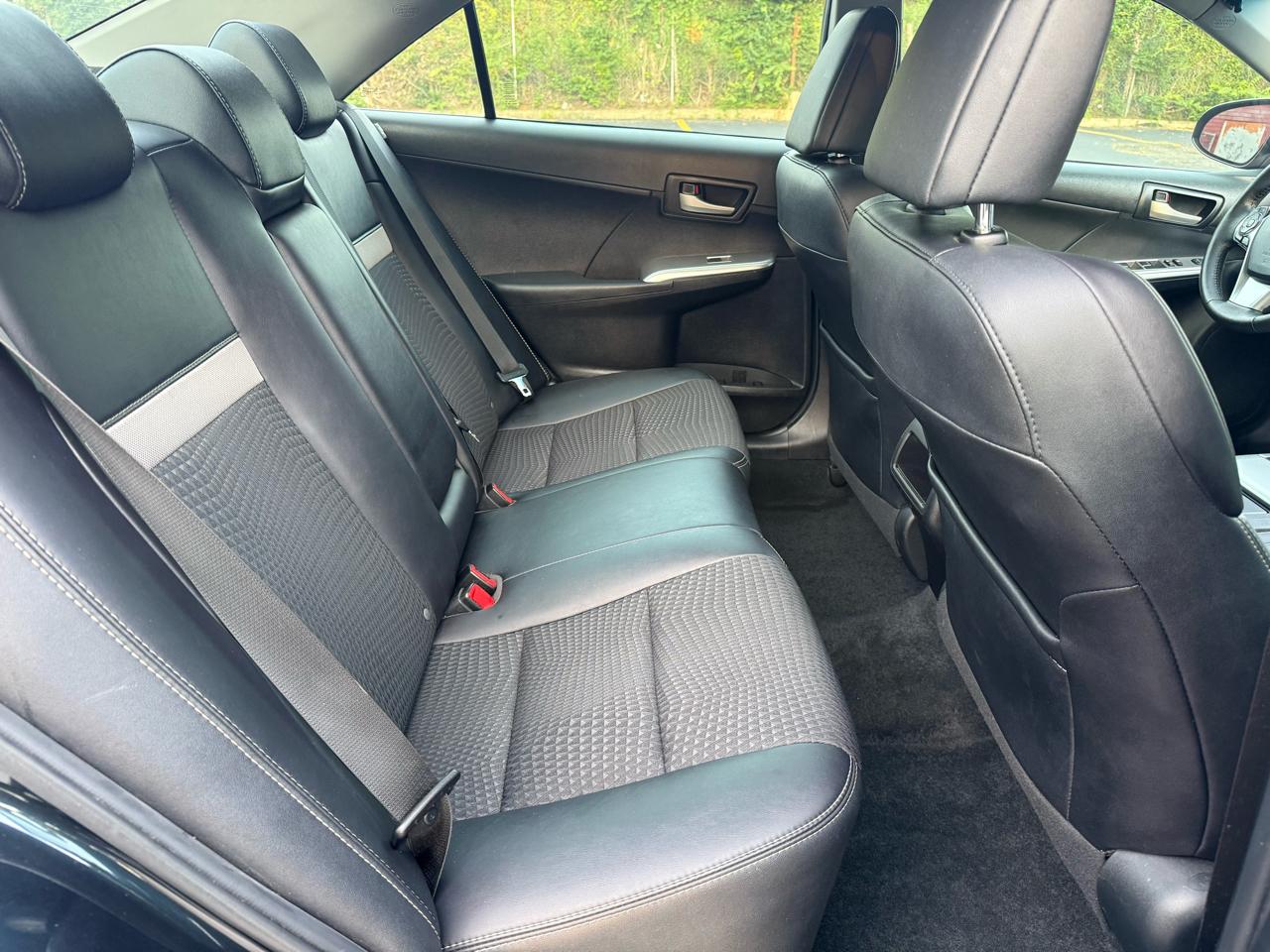 Toyota Camry SE 2013