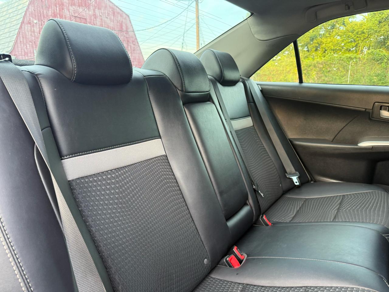 Toyota Camry SE 2013