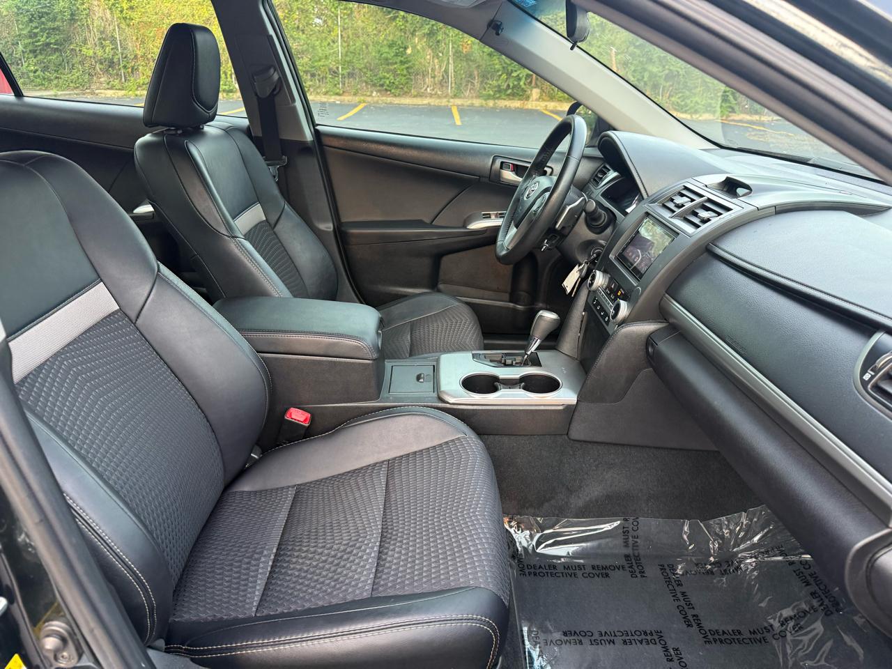 Toyota Camry SE 2013